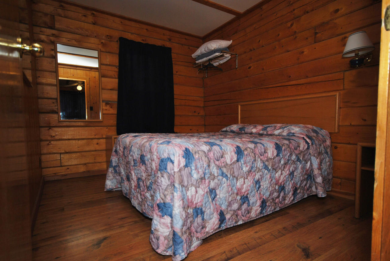 Kenosee Inn & Cabins Kenosee Park Rum bild