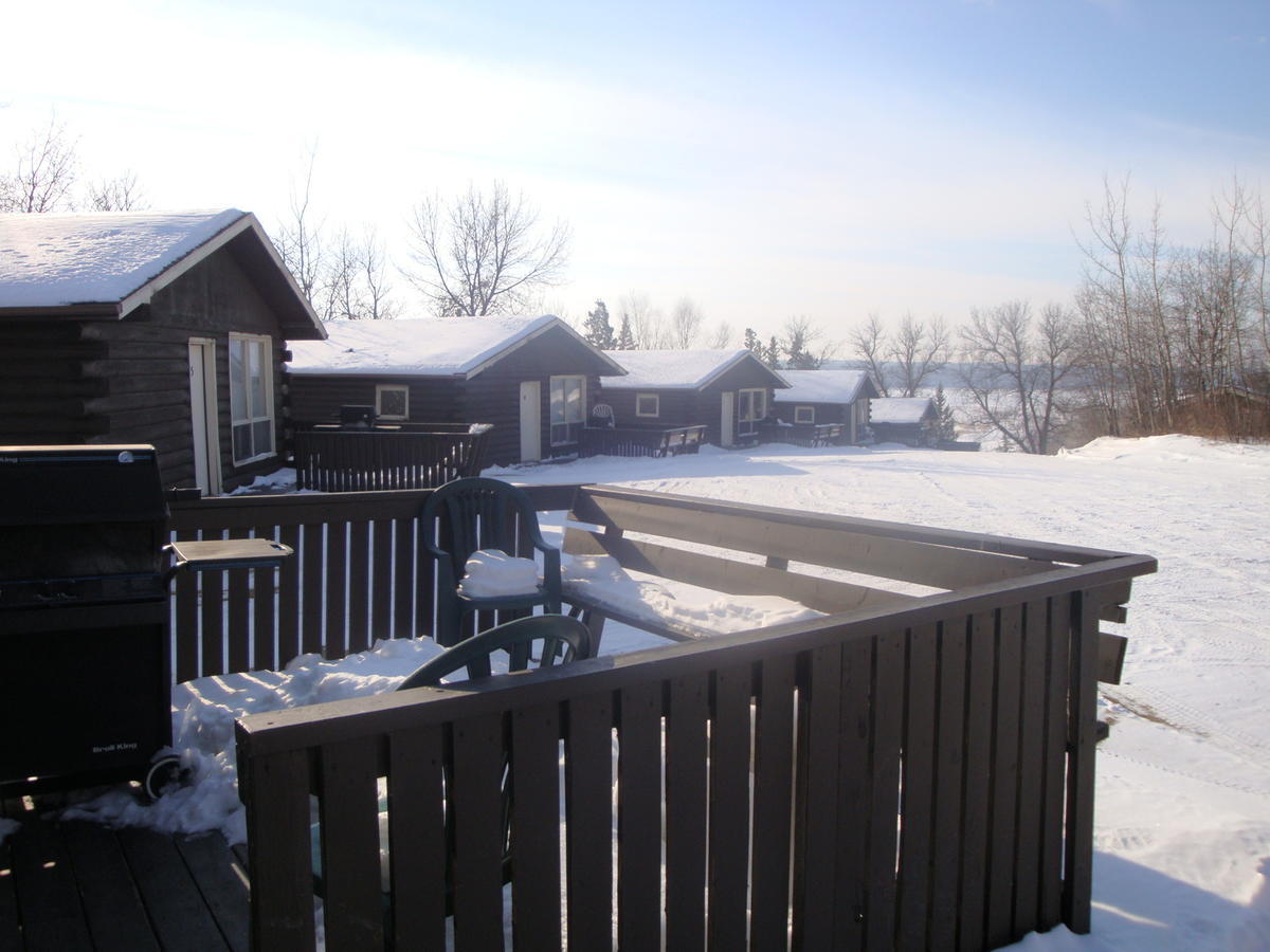 Kenosee Inn & Cabins Kenosee Park Exteriör bild