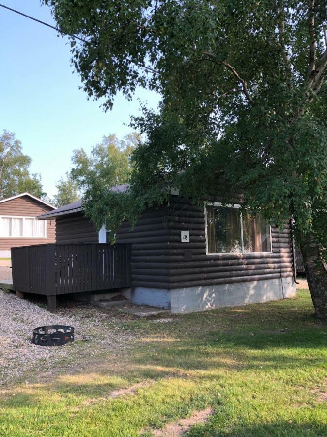 Kenosee Inn & Cabins Kenosee Park Exteriör bild